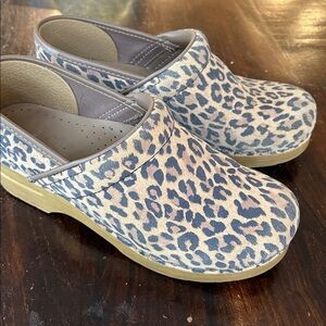 RARE Dansko Leopard professional clog, size 39